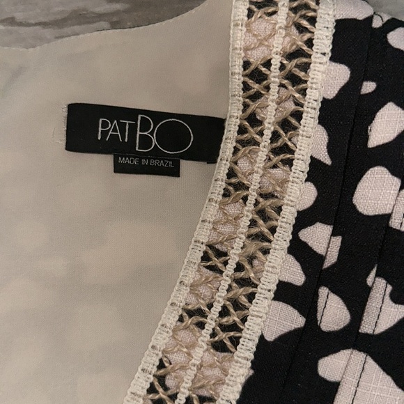 PATBO 2 piece black & white flirty short set Size Small Top. Size 4 Bottom - Picture 4 of 5